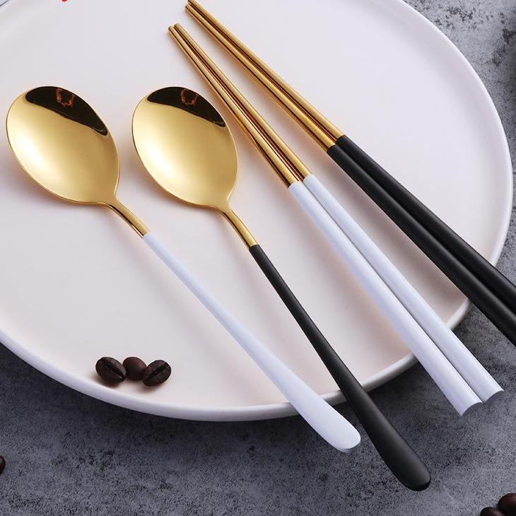 Lisslune | KOREAN CHOPSTICKS