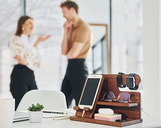 Lisslune | Oliver DeskMate Dock – Charging station and desk organizer made of wood for phones and accessories