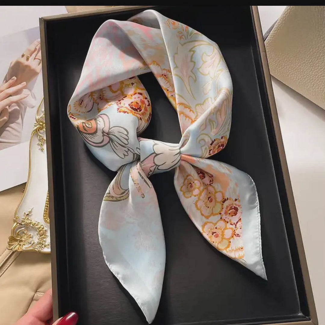Lisslune | Silk Square Scarf