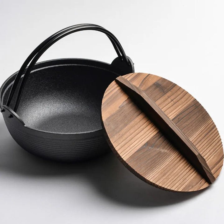 Lisslune | Pre-seasoned pure cast iron wok with flat bottom and wooden lid