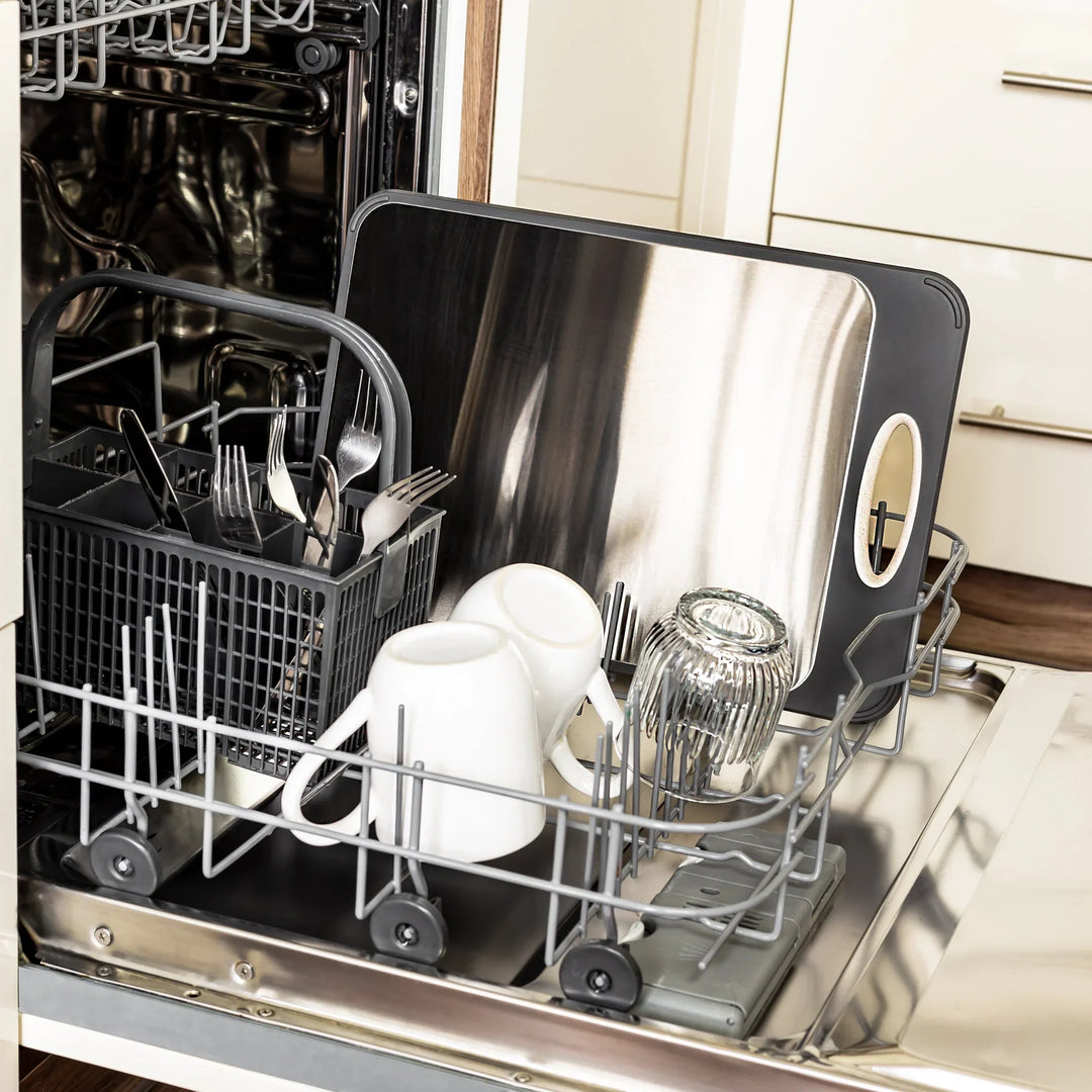 Lisslune | Hygienic stainless steel cutting board with non-slip handle for precise cutting