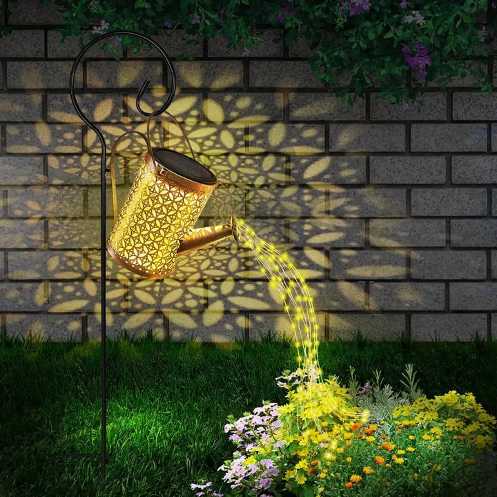 Lisslune | Solar Watering Can Lamp