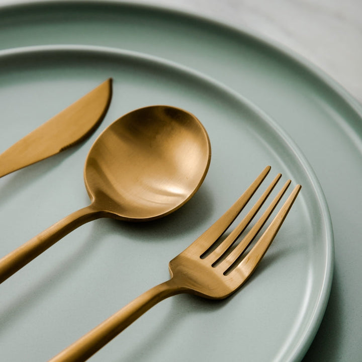 Lisslune | Minimalist Flatware Set – 20-Piece Titanium-Coated Stainless Steel Cutlery | Modern Matte Finish for Elegant Dining