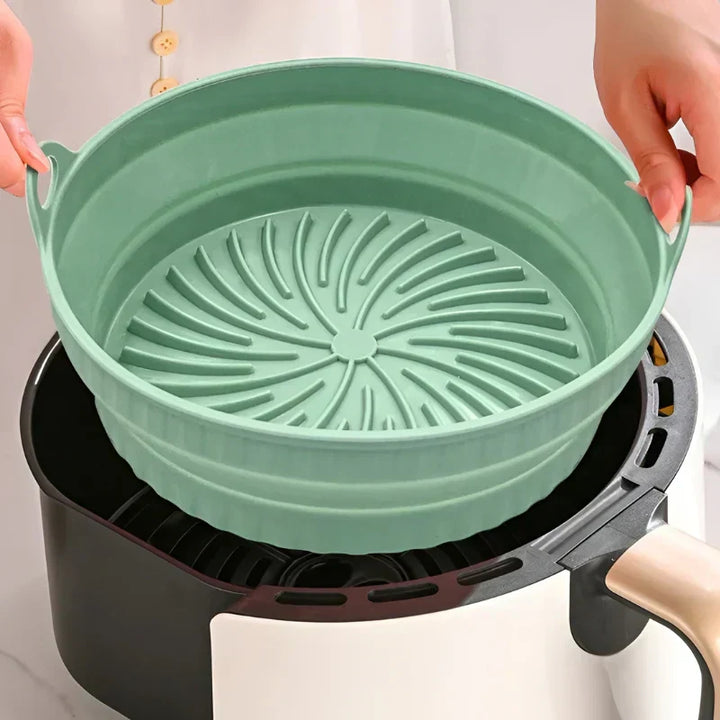Lisslune | Heat-resistant silicone insert for hot air fryers with non-stick coating
