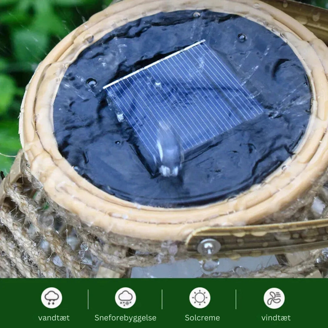 Lisslune | SolarGlow – Rattan outdoor lantern
