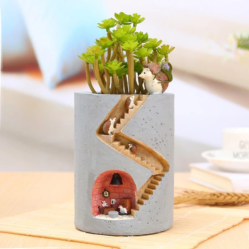 Lisslune | WhimsyGarden - Charming hedgehog and rabbit plant for a cozy home