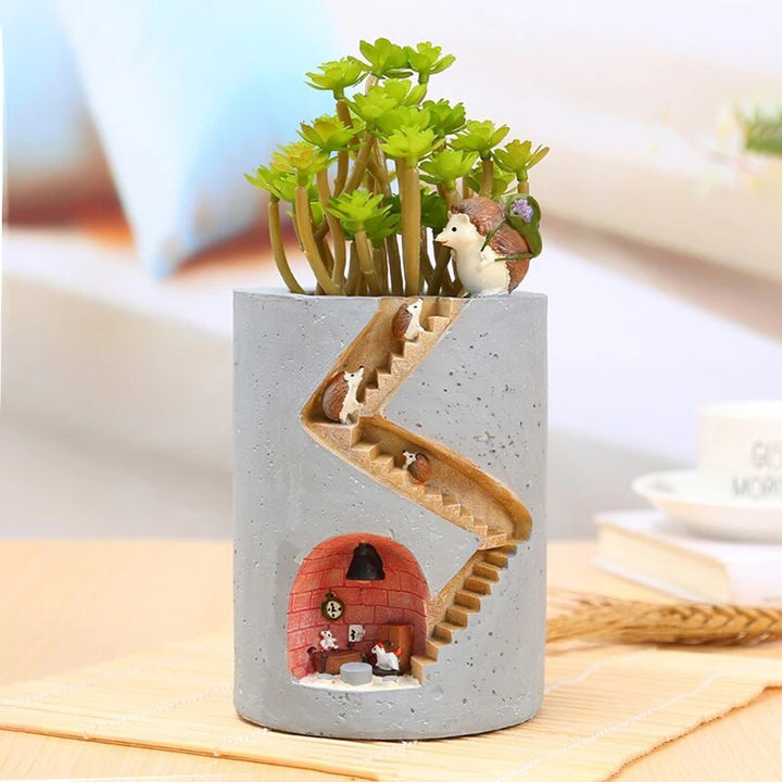 Lisslune | WhimsyGarden - Charming hedgehog and rabbit plant for a cozy home