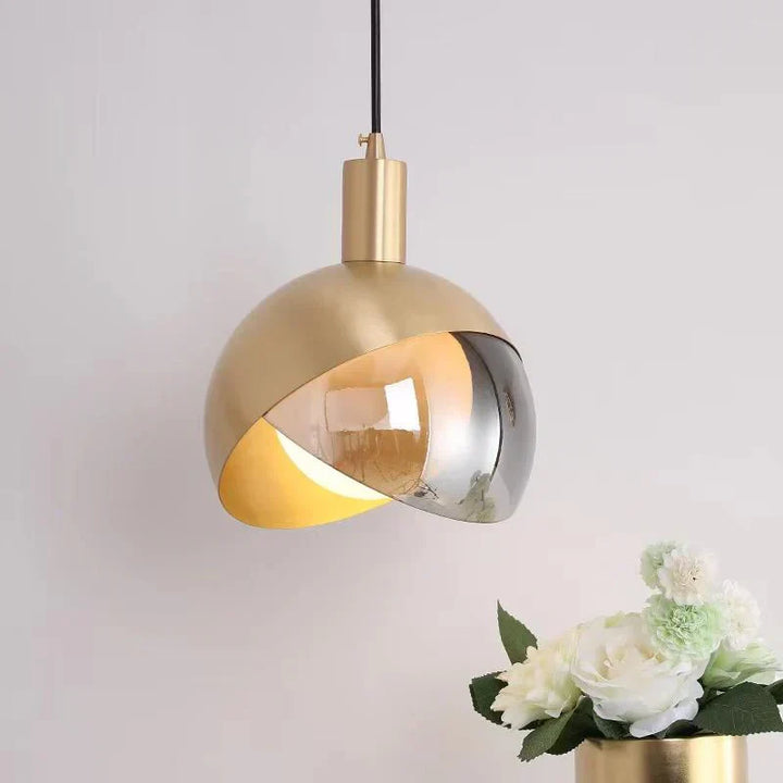 Lisslune | EternaLuxe - Sophisticated pendulum design with adjustable gold glass