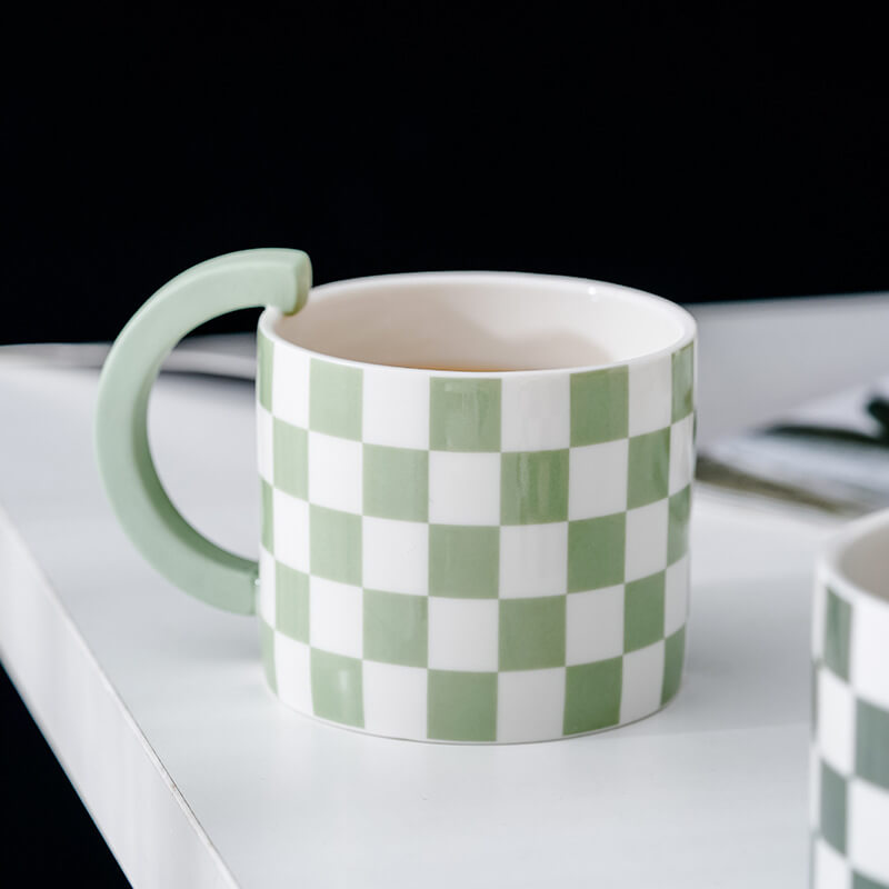 Lisslune | Creative checkered mug