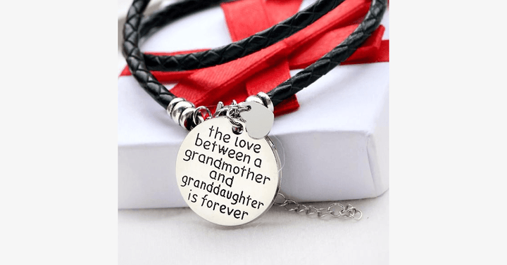 Lisslune | The love between a grandmother and granddaughter is forever - hand-stamped wristwatch