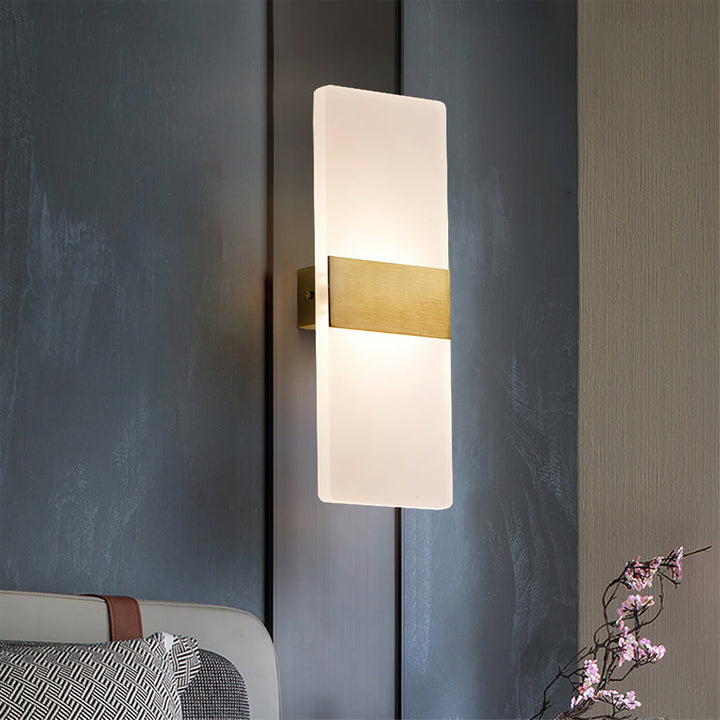 Lisslune | CenturyGlow – Mid-Century Wall Lamp for Timeless Style