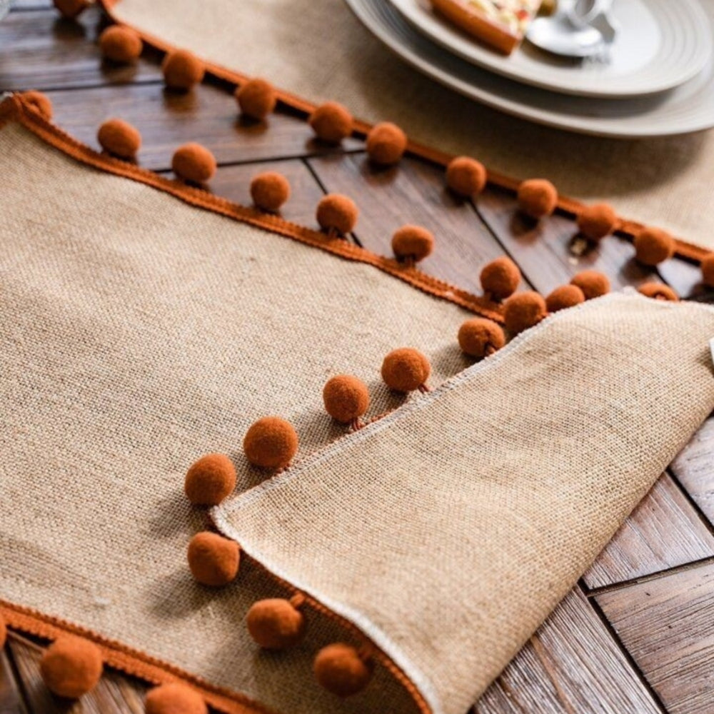 Lisslune | Jute Bohemian Pom-Pom Table Runner