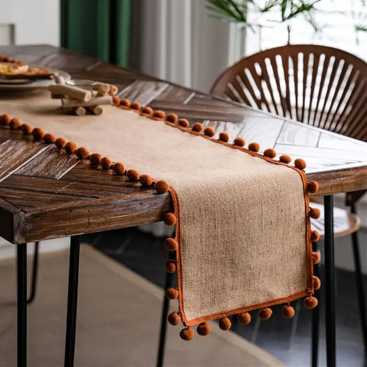 Lisslune | Jute Bohemian Pom-Pom Table Runner