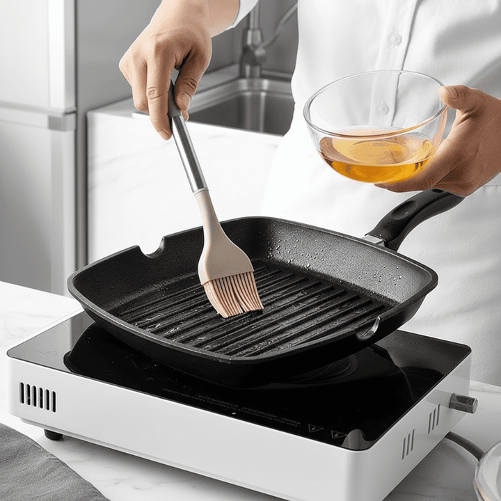 Lisslune | Kitchen utensil set in wood look with soft silicone tips