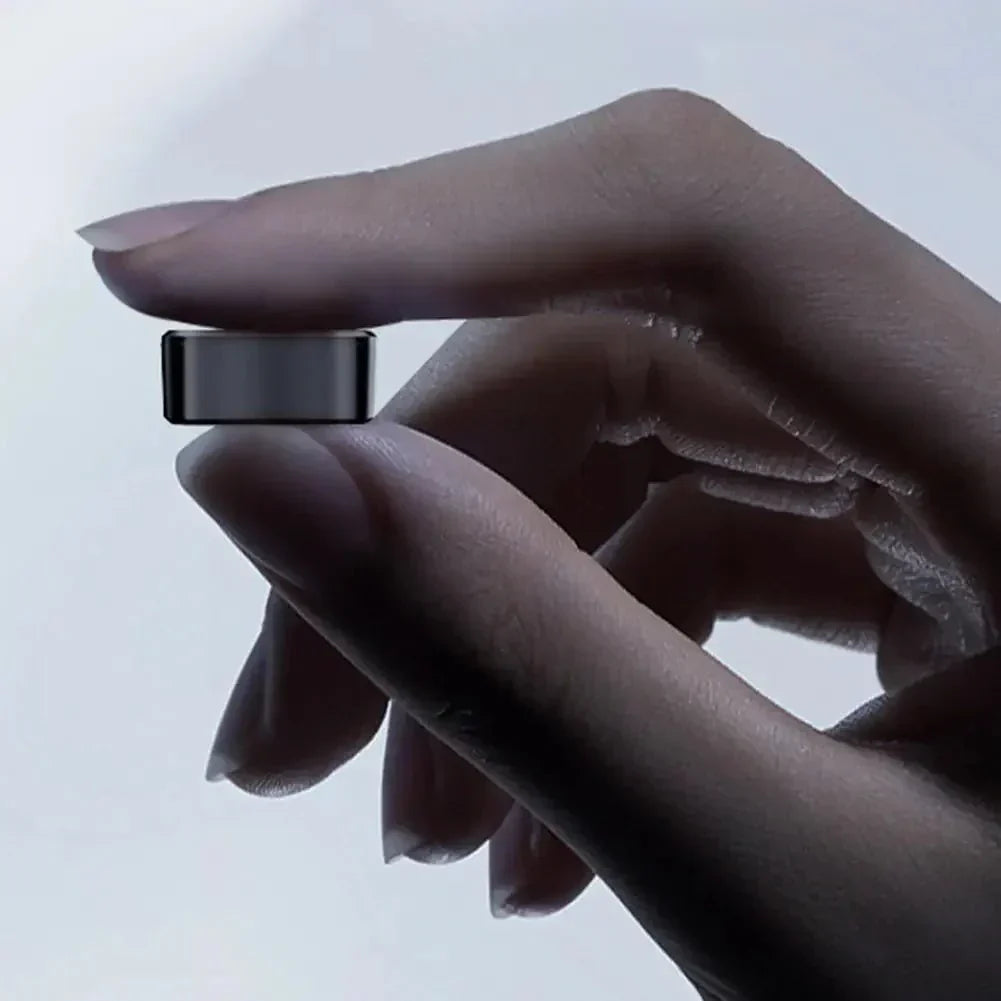 Lisslune | Mini GPS Tracker for Children | Real-Time Tracking, Virtual Fence & Peace of Mind for Parents