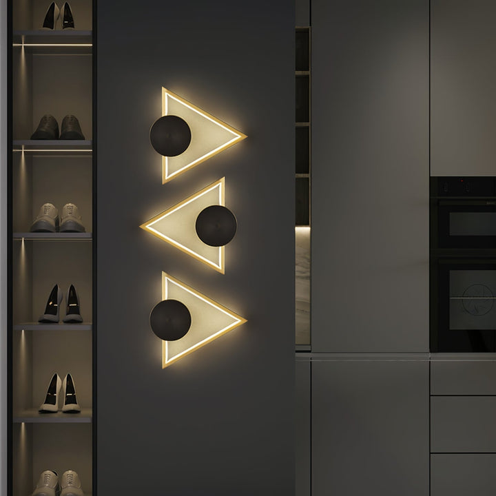 Lisslune | GeoLight – Sleek Geometric Wall Lamp for Contemporary Spaces
