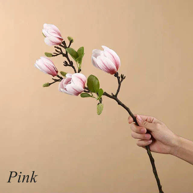 Lisslune | BlijftBloei – Atmospheric Art Branch with Realistic Magnolia Flowers