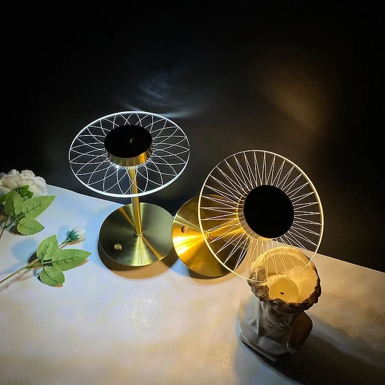 Lisslune | Cordless Rechargeable LED Crystal Disc Table Lamp
