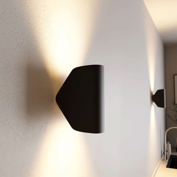 Lisslune | CYGNUS 2.0 Modern Wall Lamp for Elegant Interiors