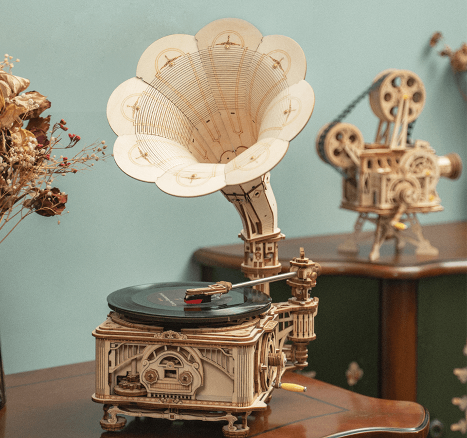 Lisslune | Retro Gramophone
