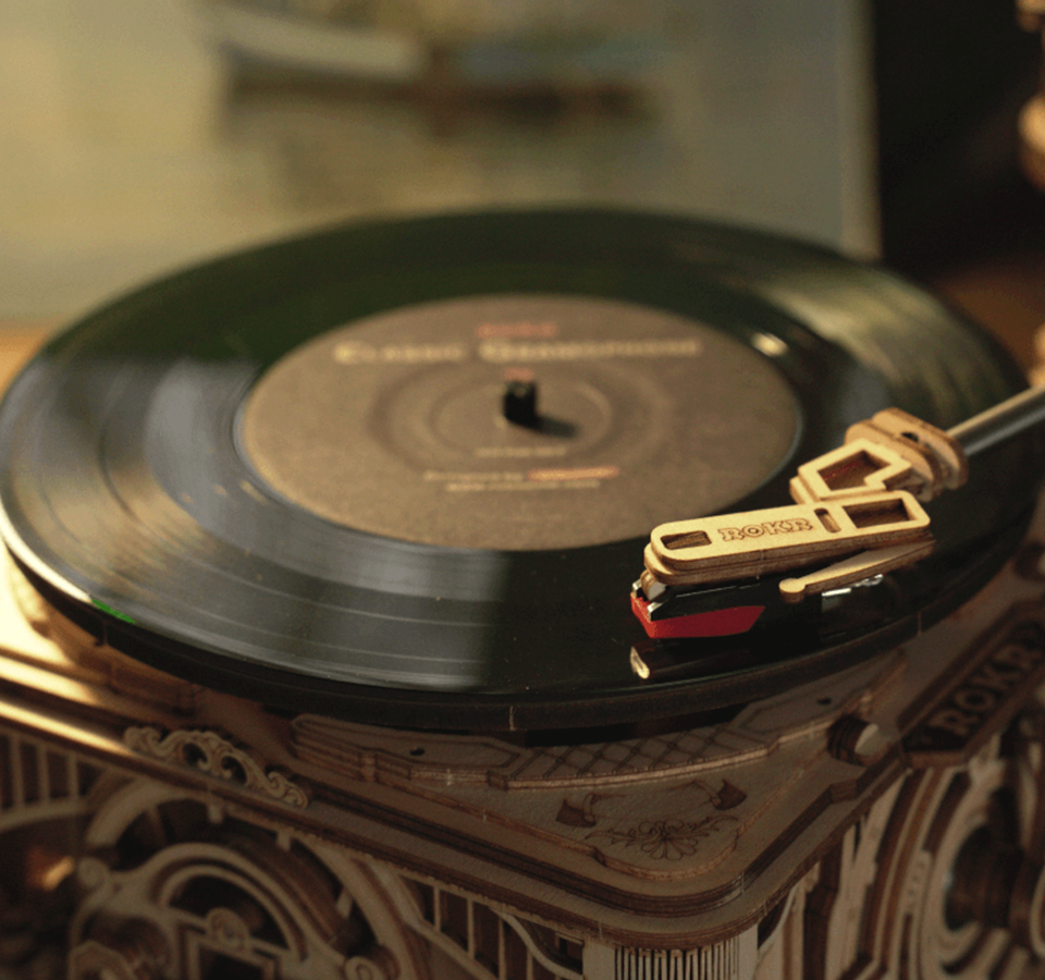 Lisslune | Retro Gramophone