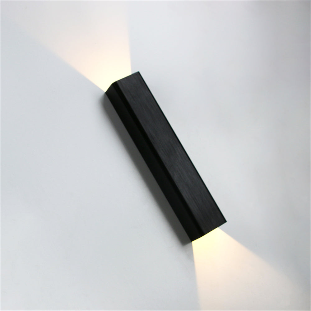 Lisslune | BeamLuxe – Sleek Outdoor Lamp for Contemporary Spaces