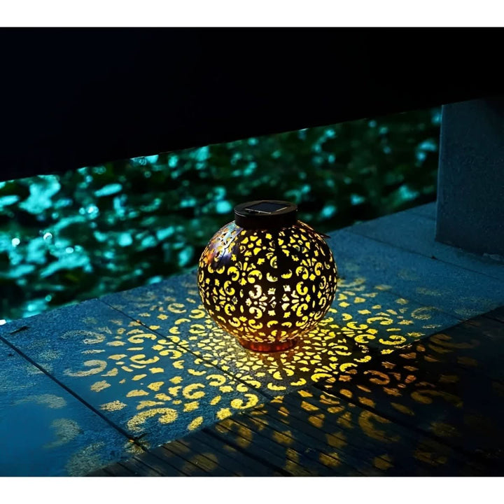 Lisslune | Vintage Solar Garden Light for Timeless Elegance