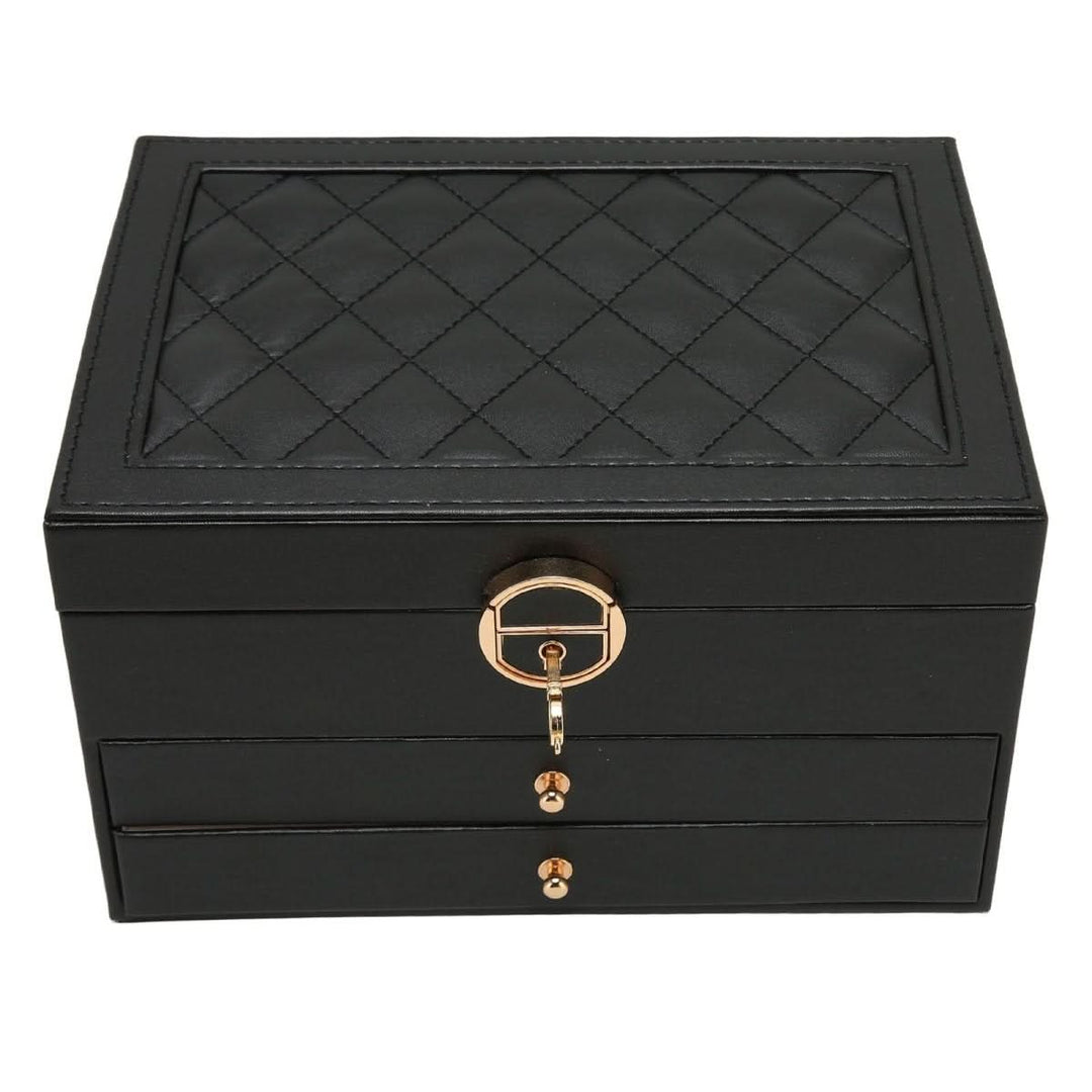Lisslune | Elegant jewelry box made of leather for stylish storage