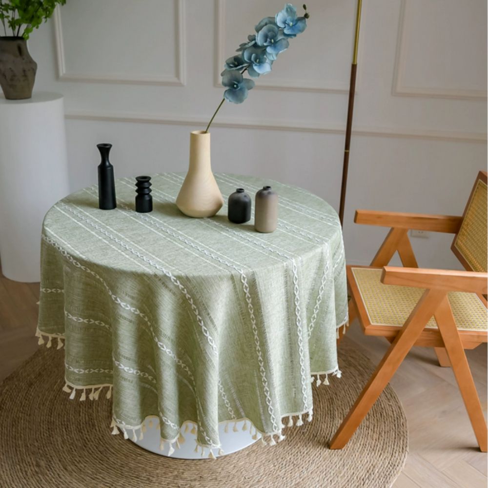 Lisslune | Leafline Embroidered Round Tablecloth