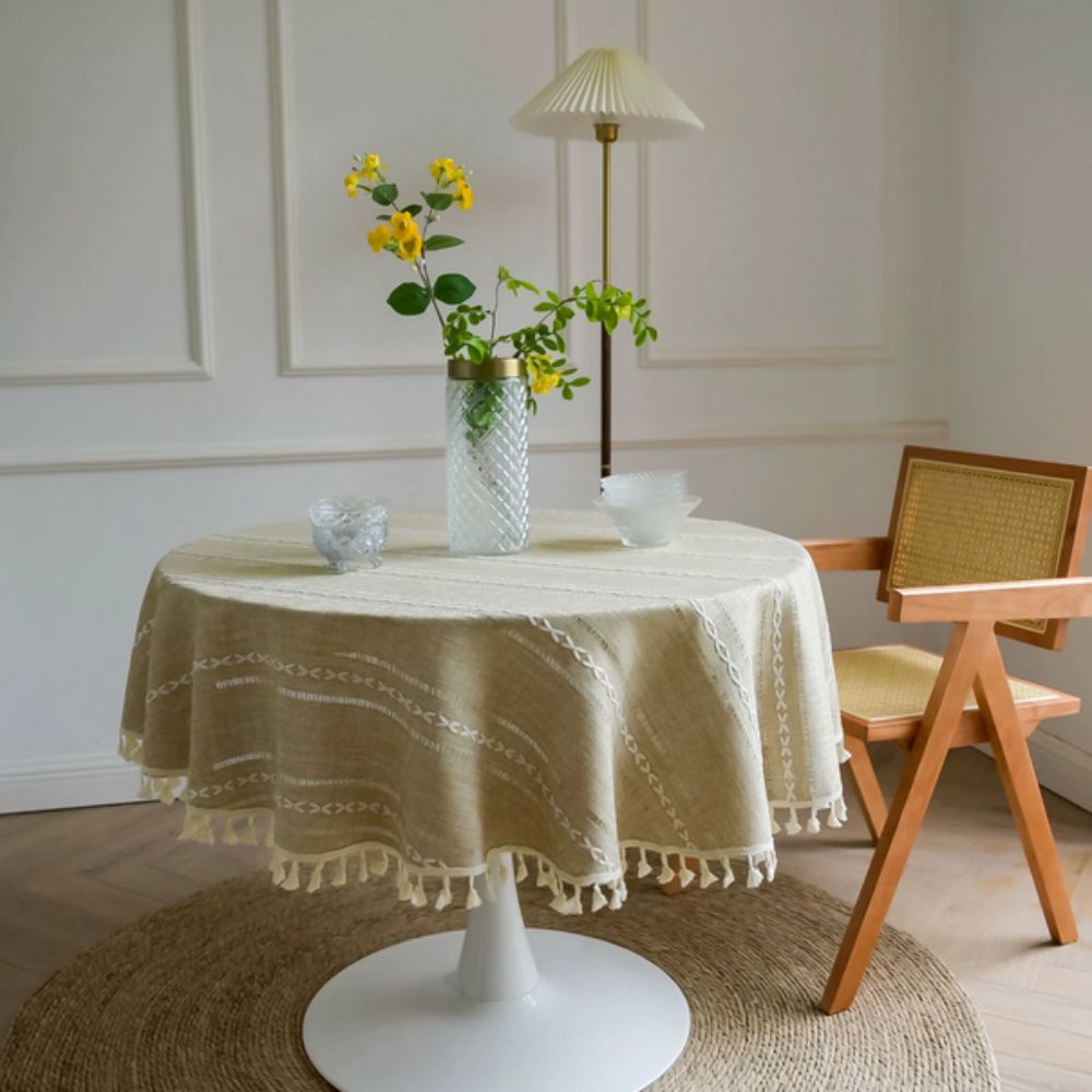 Lisslune | Leafline Embroidered Round Tablecloth