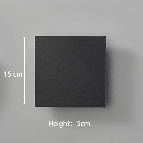Lisslune | LUMINA | LED outdoor wall lamp for sustainable outdoor lighting | Stylish and efficient lighting