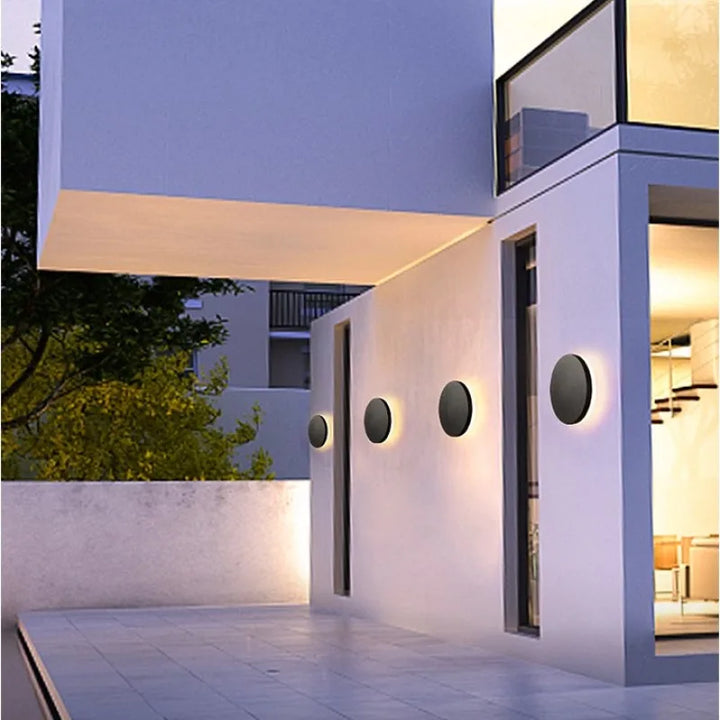 Lisslune | LUMINA | LED outdoor wall lamp for sustainable outdoor lighting | Stylish and efficient lighting