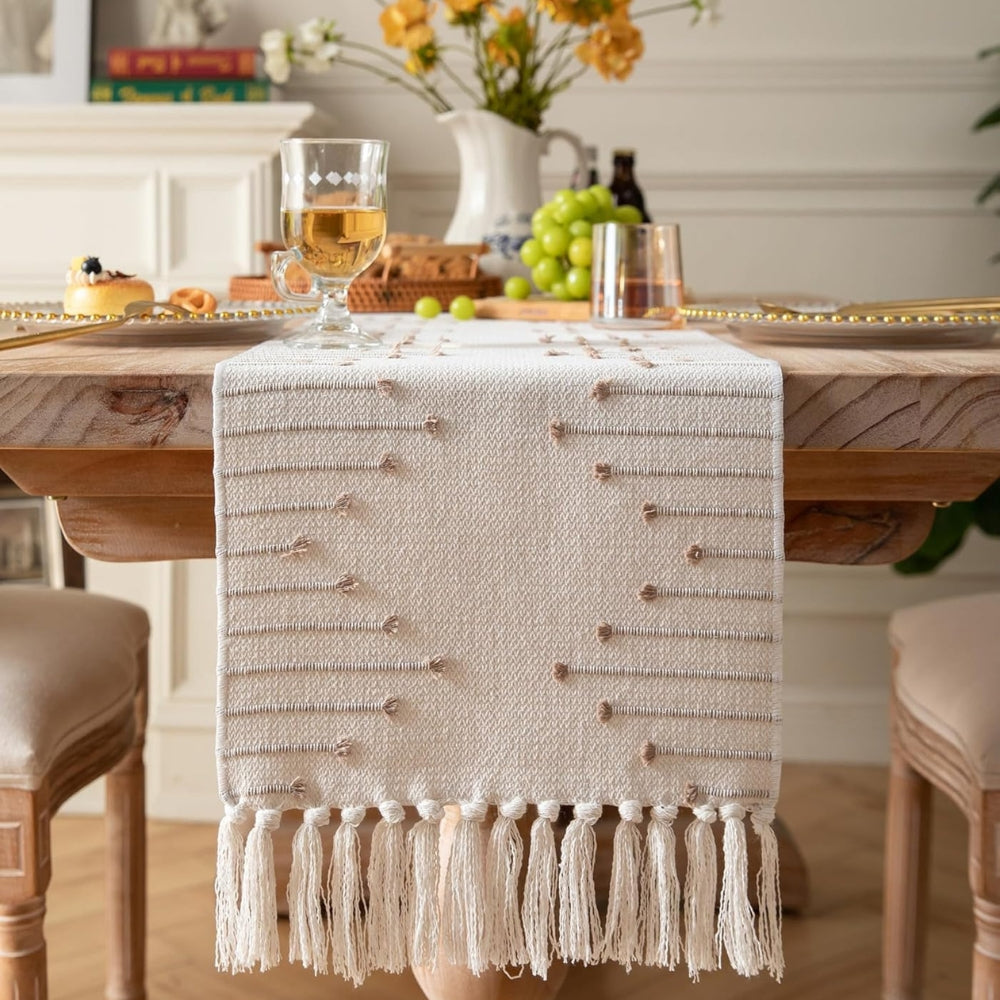 Lisslune | Liora Elegant Tassel Table Runner