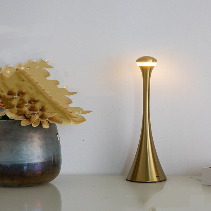 Lisslune | EvoLuxe Wireless Table Lamp – Stylish Lighting with Touch Dimmer Function