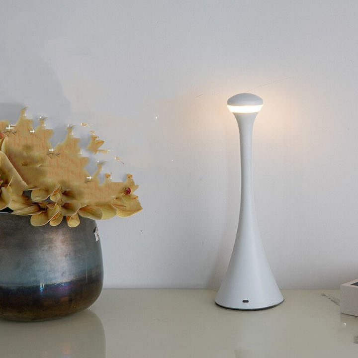Lisslune | EvoLuxe Wireless Table Lamp – Stylish Lighting with Touch Dimmer Function