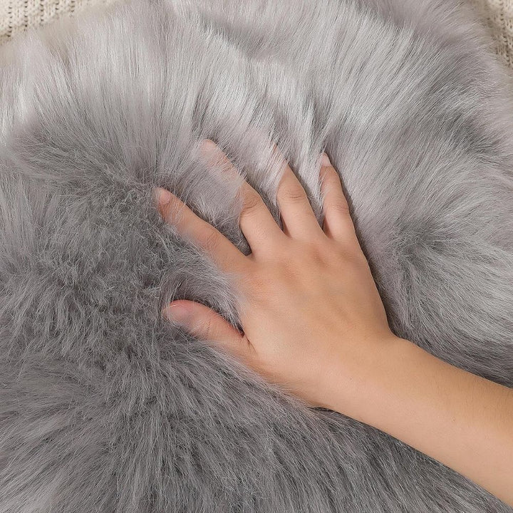 Lisslune | Lush Loom Synthetic Fur Rug