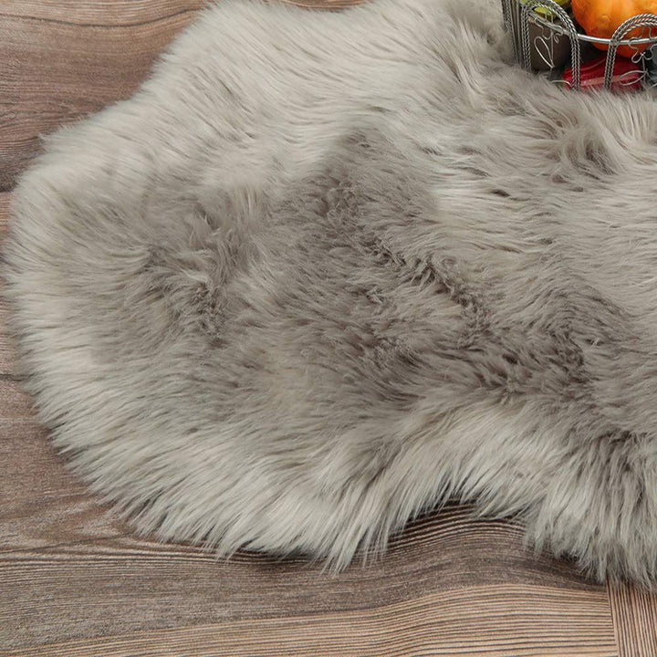 Lisslune | Lush Loom Synthetic Fur Rug