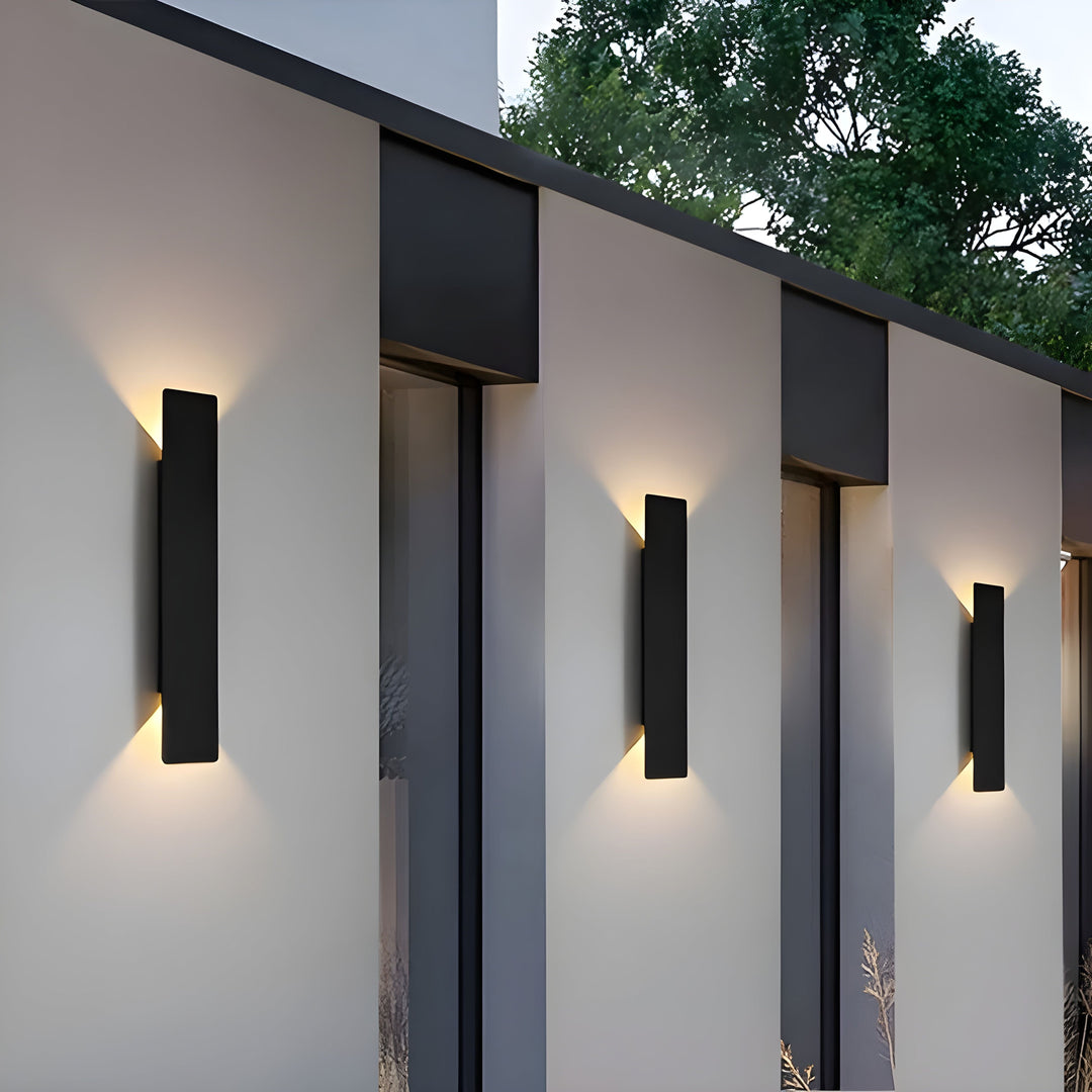 Lisslune | Light - Modern weatherproof LED wall lamp made of aluminum for outdoor use