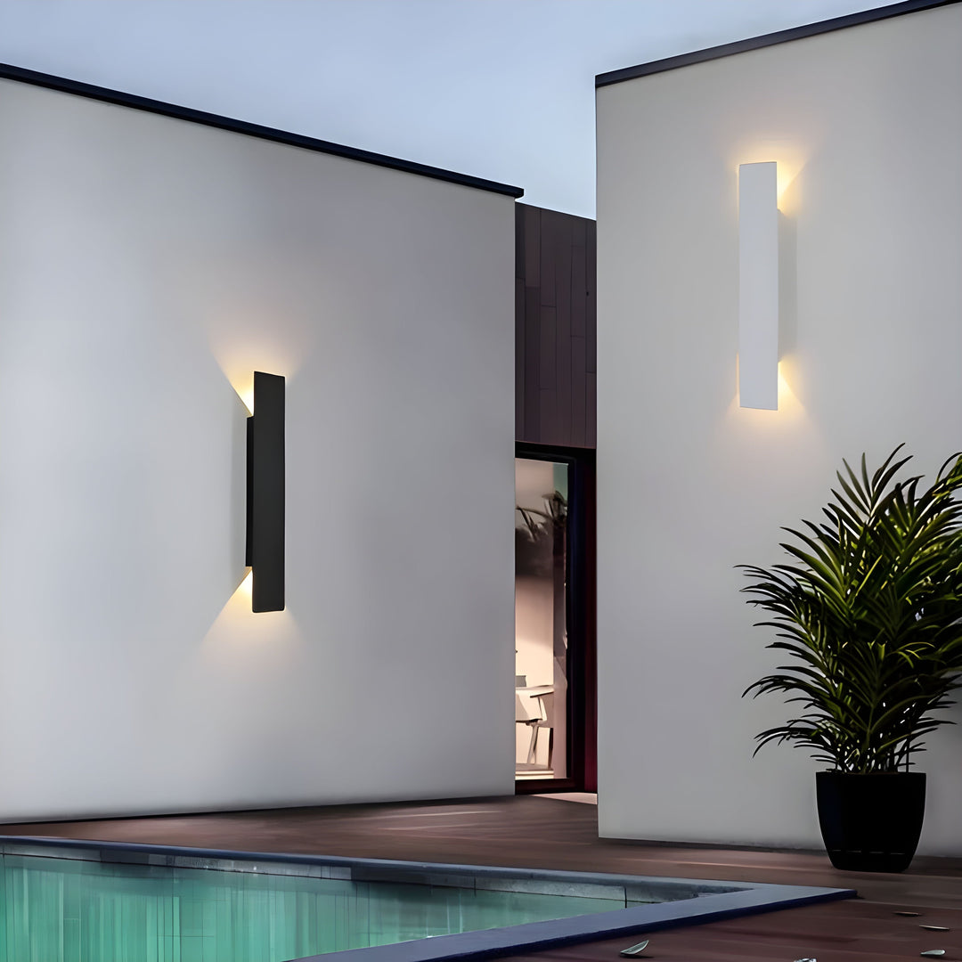 Lisslune | Light - Modern weatherproof LED wall lamp made of aluminum for outdoor use