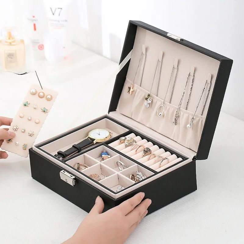 Lisslune | Jewelry box made of wood with PU leather surface