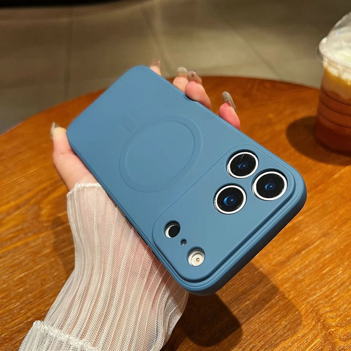 Lisslune | Magnetic Soft Silicone Case for the iPhone 17 Series