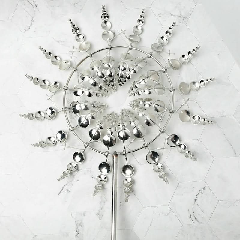 Lisslune | Artistic Metal Wind Spinner with Gentle Rotation