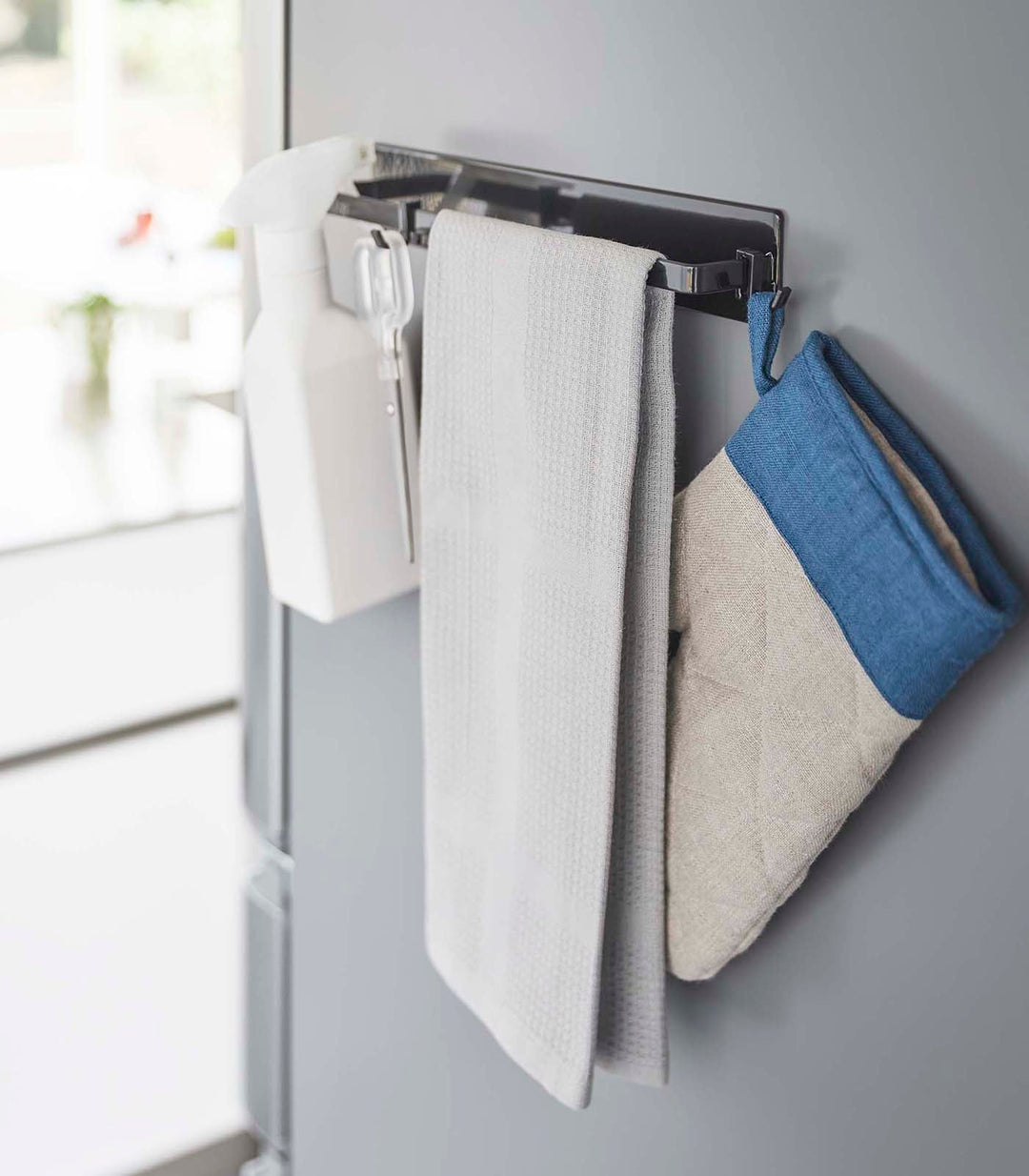 Lisslune | Magnetic Kitchen Towel Holder - Stainless Steel