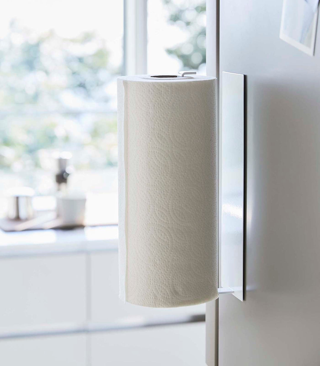 Lisslune | Magnetic Paper Towel Holder - Steel