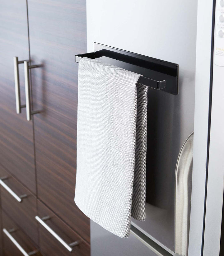 Lisslune | Magnetic Paper Towel Holder - Steel