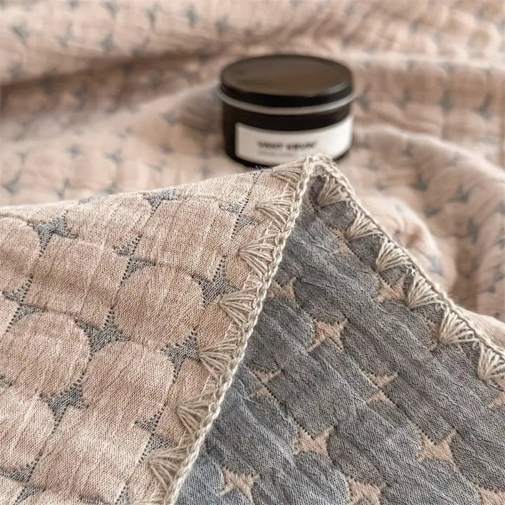 Lisslune | Matelassé Seersucker Reversible Cotton Blanket