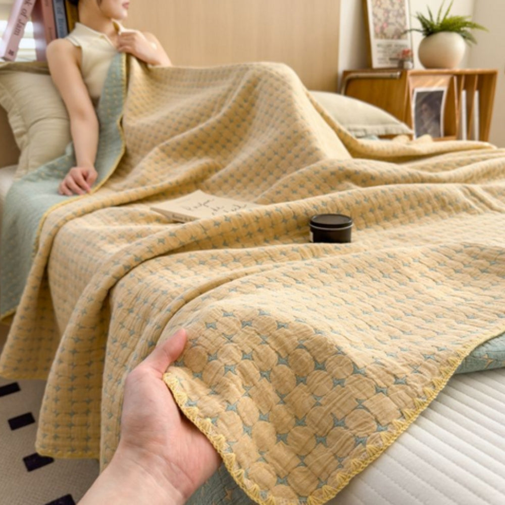 Lisslune | Matelassé Seersucker Reversible Cotton Blanket
