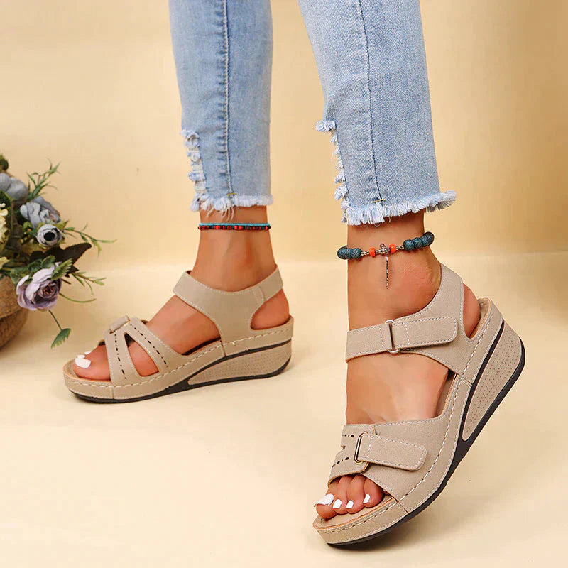 Lisslune | Orthopedic Sandals Comfortable Hiking Shoes That You Want to Wear All Day