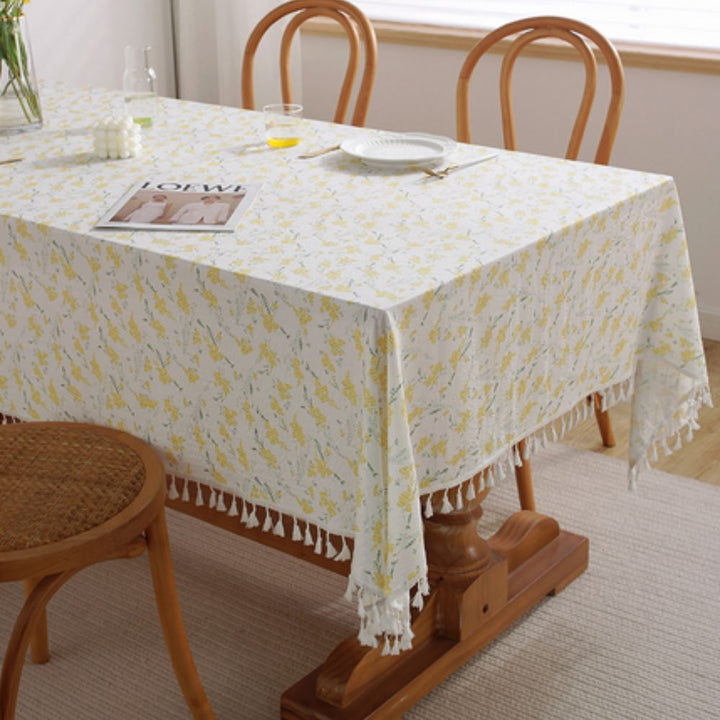 Lisslune | Meadow Bloom Tassel Table Cloth