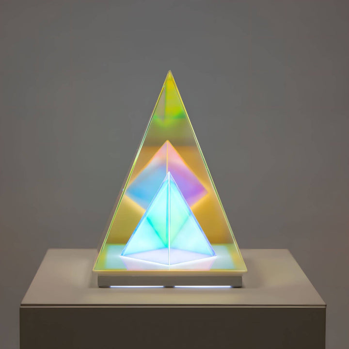 Lisslune | Nova modern LED table lamp for unparalleled style